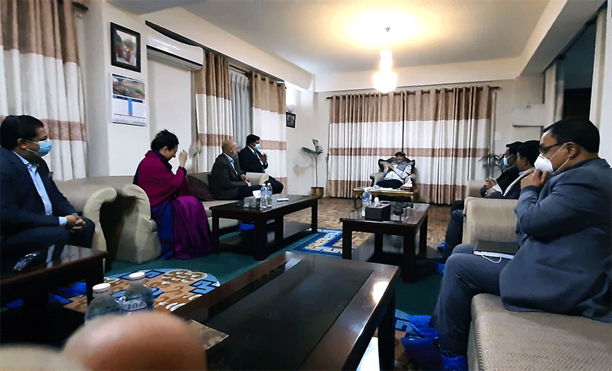 प्रधानमन्त्रीसँग निजी क्षेत्रको गुनासो : चन्दा आतंक बढ्यो,