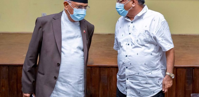 प्रचण्डलाई फकाउने ओलीको प्रयास पटक–पटक विफल